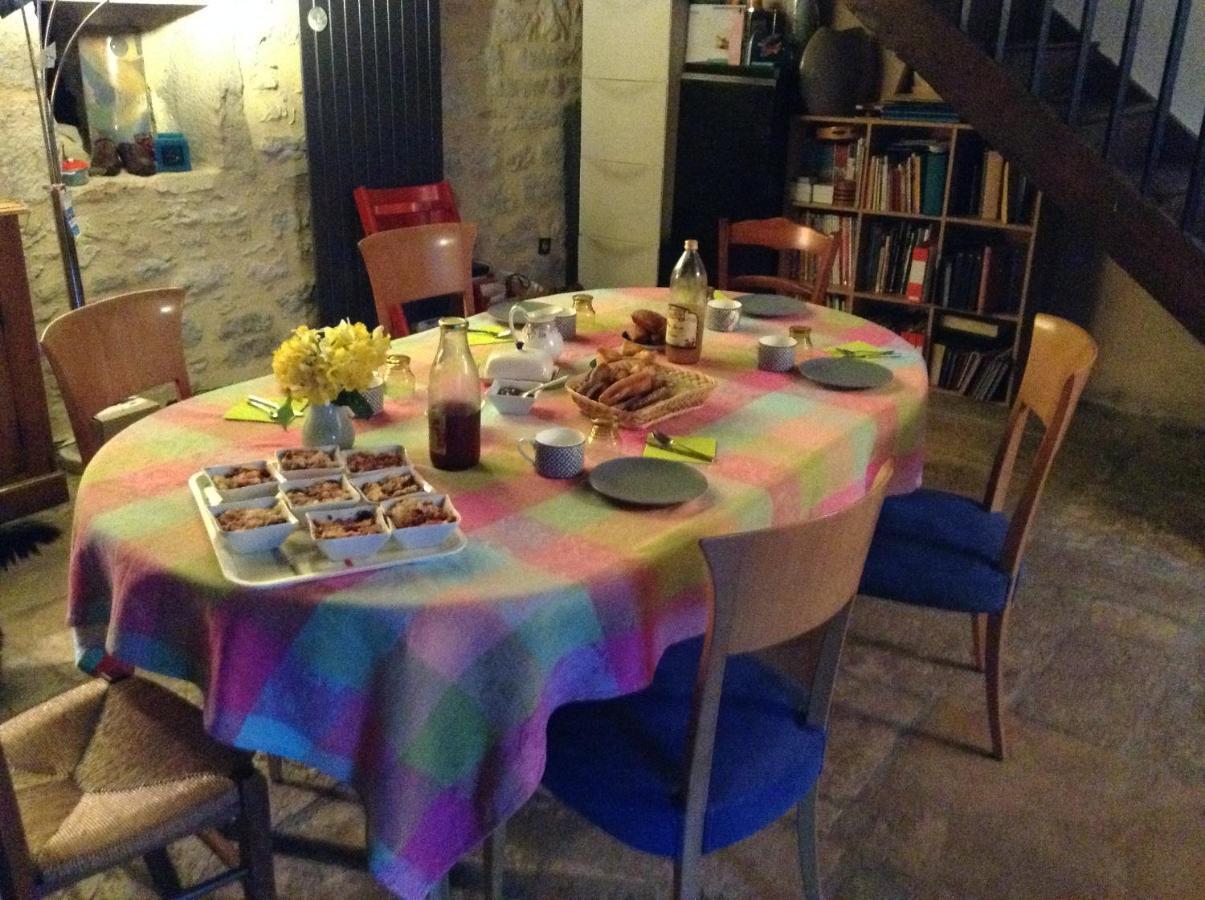 Les Roulottes Du Lot Bed & Breakfast Gramat Luaran gambar